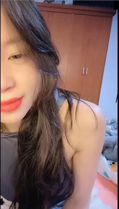xem phim jav Đang nằm ngủ thì em người yêu lồn múp lên cơn nứng