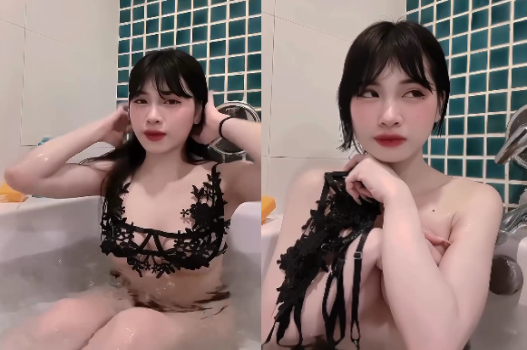 sex hồ bơi Ngồi nhìn hai đứa bạn thân địt nhau
